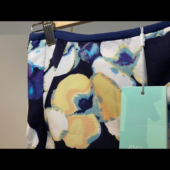 NWT Pencil Skirt - Picture 3 of 6